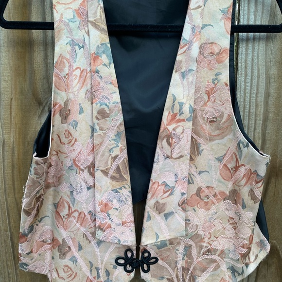 Vintage Notations Pink Floral Vest - Picture 2 of 6